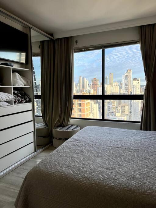 Apartamento No Centro, Com Vista Mar E Cristo Luz Balneario Camboriu Exterior photo